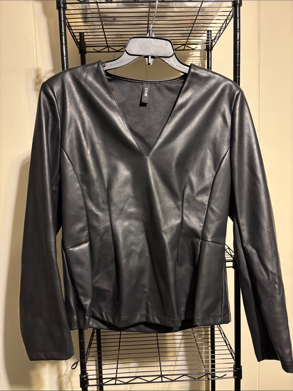 STYLEWE Black Faux Leather V-Neck Long Sleeve Jacket